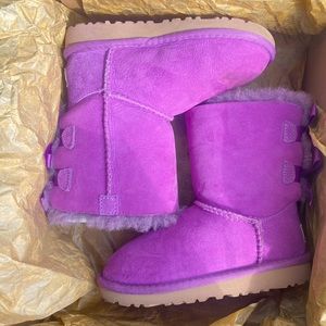 Purple Bailey Bow Uggs Kids size 11